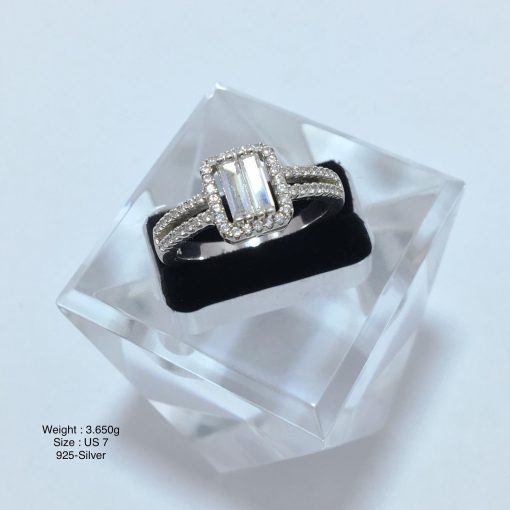 Diamond Style Silver Ring