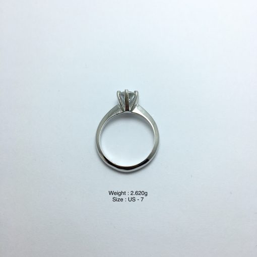 6 Claw Moissanite Gift Ring - Image 2