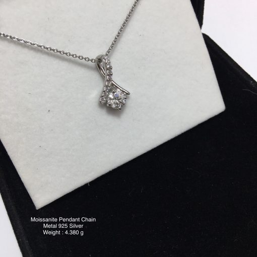 Moissanite Pendant Chain