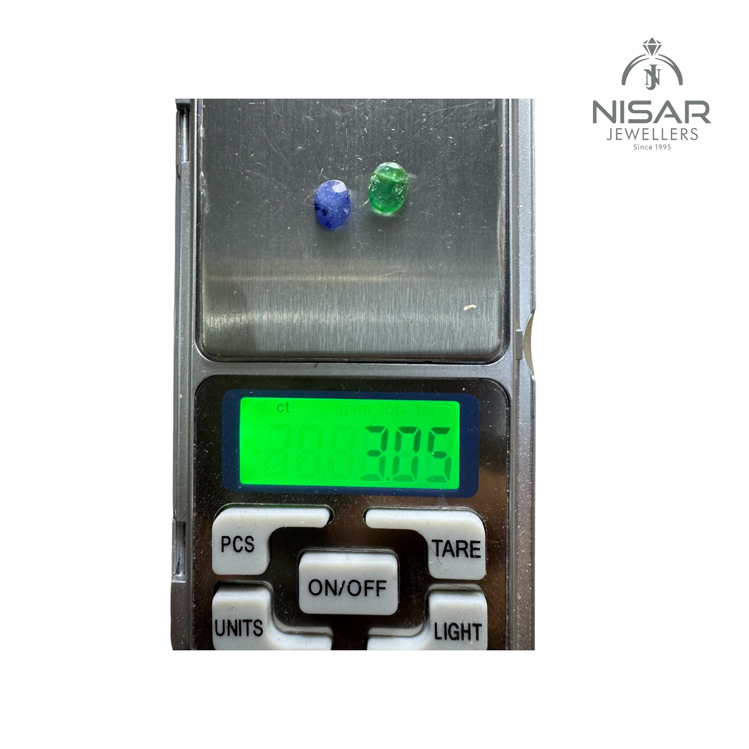 Natural Emerald & Blue Sapphire Stone - Image 3