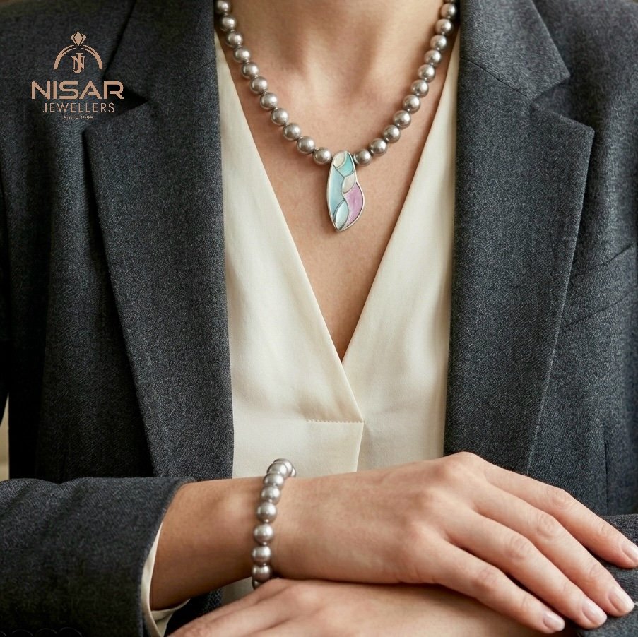 Sophisticated Dark Pearl Strand with Artistic Inlay Pendant & Bracelet - Image 4